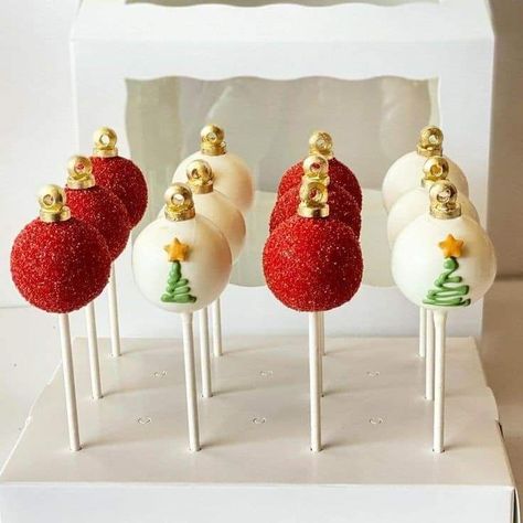 Christmas Pop Cakes, Christmas Ornament Cake Pops, Christmas Cake Balls Ideas, Christmas Theme Cake Pops, Ornament Cake Pops, Christmas Themed Cake Pops, Christmas Theme Treats, Christmas Themed Party Food, Christmas Cakepop Ideas