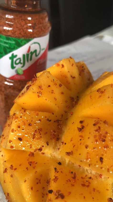 Mango With Tajin, Food Babe, Delicacy Food, Cute Food Art, School Food, Snap Food, Delicious Dinner Recipes, Food Obsession, Cafe Food