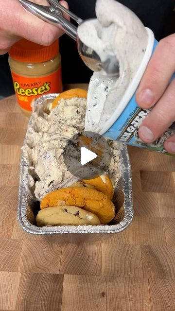 Food Dudes on Instagram: "DIY ice cream cake #dessert #homemade #food" Ice Cream Cake Videos, Food Dudes, Diy Ice Cream Cake, Ice Cream Videos, Dessert Homemade, Ice Crea, Diy Ice Cream, Cake Videos, Instagram Diy