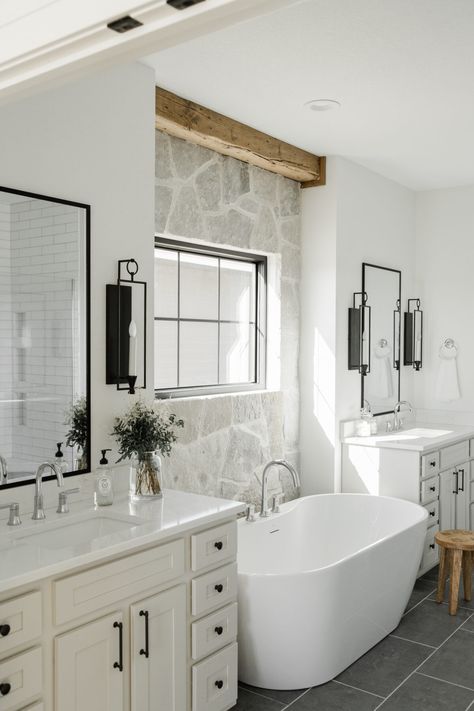 Bathroom Stone Wall, Oakstone Homes, Mudroom Flooring, Stone Accent Walls, Bathroom Inspo, Stone Houses, Bath Tub, Accent Walls, Bathroom Inspiration