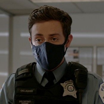 Cop Carl Gallagher, Carl Gallagher Police, Carl Gallagher Cop, Shameless Memes, Shameless Tv Series, Shanola Hampton, Carl Shameless, Ethan Cutkosky, Emma Kenney