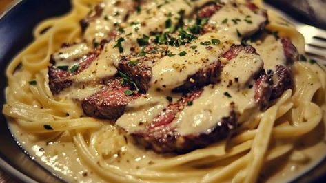 Garlic Butter Chicken Bites with Creamy Parmesan Pasta - recipeshub Steak Gorgonzola Alfredo Olive Gardens, Steak Gorgonzola Alfredo, Gorgonzola Alfredo, Creamy Parmesan Pasta, Steak Gorgonzola, Gorgonzola Pasta, Garlic Butter Chicken Bites, Butter Chicken Bites, Crockpot Chicken Spaghetti