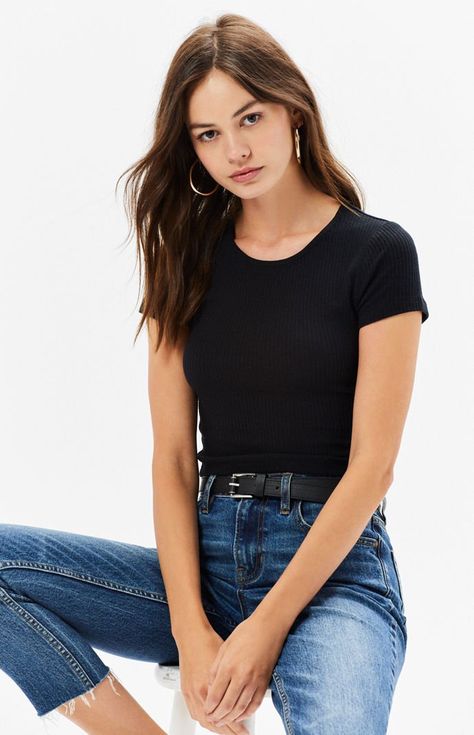 Teen Black, Tee Outfits, Ribbed Tee, Lulu Fashion, Clothing Websites, Short Sleeve Cropped Top, Tees For Women, Country Road, Fitted Silhouette