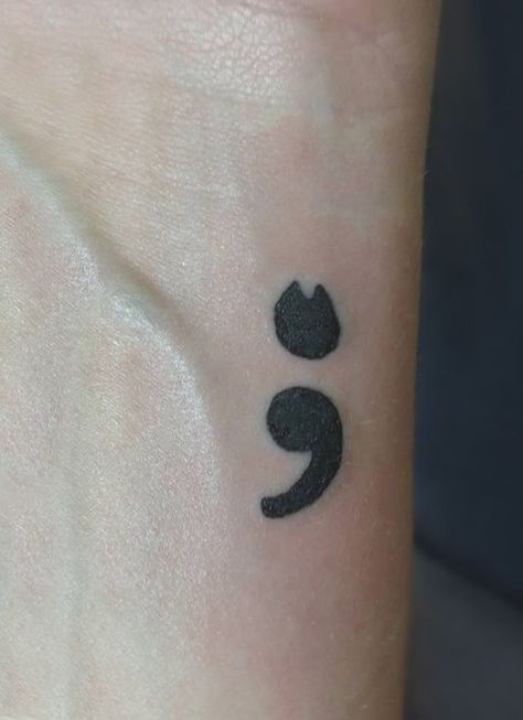 Kitty Tattoos, Cute Cat Tattoo, Semicolon Tattoo, Cat Tattoo Designs, Discreet Tattoos, Small Tattoo, Minimal Tattoo, Piercing Tattoo, Mini Tattoos