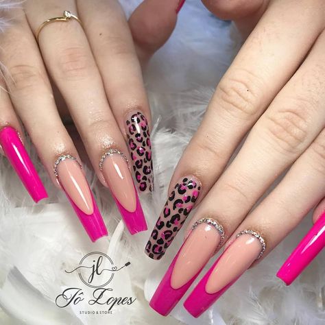 Nails Patygirl, Buchonas Nails, Nails Ideas Coffin, Pink Leopard Nails, Accent Nail Designs, Cheetah Nails, Spring Acrylic Nails, Punk Nails, Dope Nail Designs