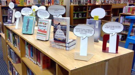 Embracing Dynamic Shelving – Don't Shush Me! Book Displays Retail, Tabletop Book Display, Dynamic Library Shelving, Public Library Displays, Elementary Library Decor, Bookmobile Ideas, Dynamic Shelving, Library Wayfinding, School Library Signage