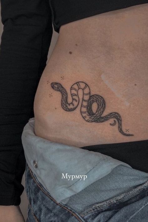 Snake tattoo design encircling the waist with artistic flair Snake Tattoo Ideas, Side Hip Tattoos, Small Lotus Tattoo, Rib Tattoos For Women, Waist Tattoos, Grunge Tattoo, Tatoo Inspiration, Medusa Tattoo, Stomach Tattoos