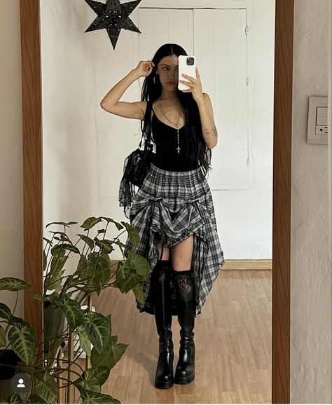 Eclectic Goth Fashion, The Marias Concert Outfit, Clean Goth Outfits Summer, Grunge Outfits Maxi Skirt, Grunge Rave Outfits, Black Alternative Fashion Skirt, Goth Maxi Skirt Outfit, Long Black Skirt Outfit Fairy Grunge, Whimsigoth Black Skirt Outfit