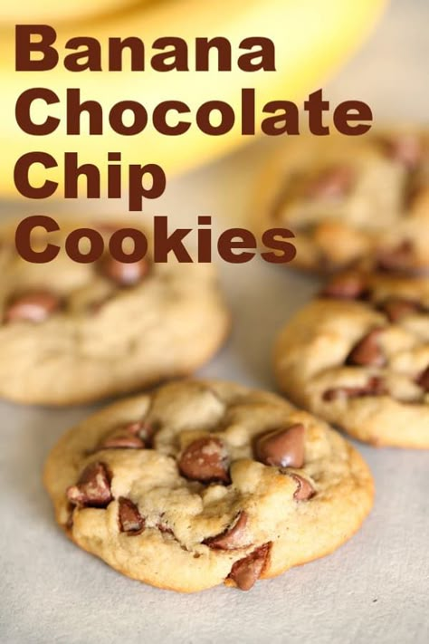 Banana Chocolate Chip Cookies Recipe - Six Sisters' Stuff Leftover Bananas, Banana And Chocolate, Banana Chocolate Chip Cookies, Banana Bread Cookies, Six Sisters Stuff, The Perfect Cookie, Banana Oatmeal Cookies, Six Sisters, Banana Cookies