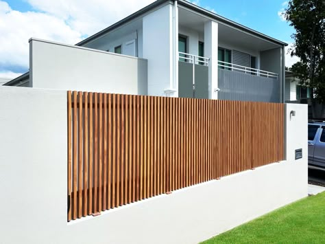 Aluminium Fencing, Slat Fencing, Aluminum Pool Fence, Aluminum Driveway Gates, Aluminium Fence, Fence Options, Fence Gate Design, Timber Battens, House Fence Design