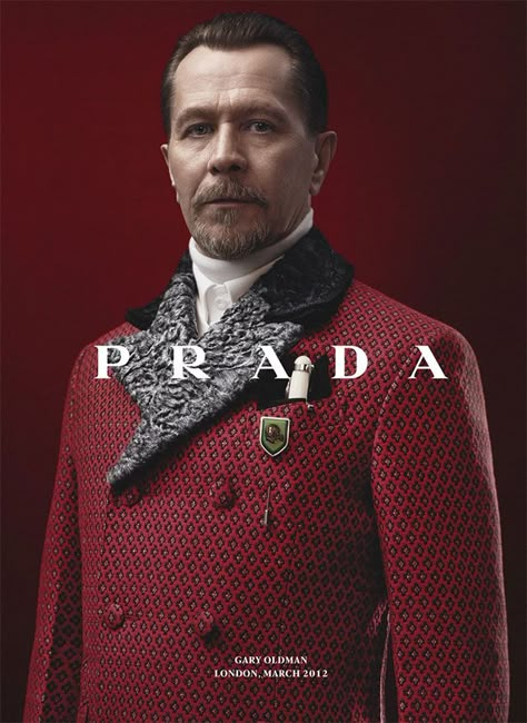 Prada Menswear, David Sims, Monsieur Madame, Dinner Jacket, Gary Oldman, Red Suit, 인물 사진, Steampunk Fashion, Mode Vintage