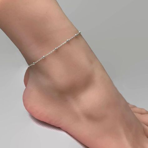 Are fully stable until Etz is still nothing green or so but treat yourself Cute Ankle Bracelets, Beautiful Anklet Silver, Silver Anklet Aesthetic, Modern Anklets, Latest Silver Anklet Designs, Anklets Aesthetic, Aesthetic Anklets, Ankle Accessories, Simplistic Jewelry