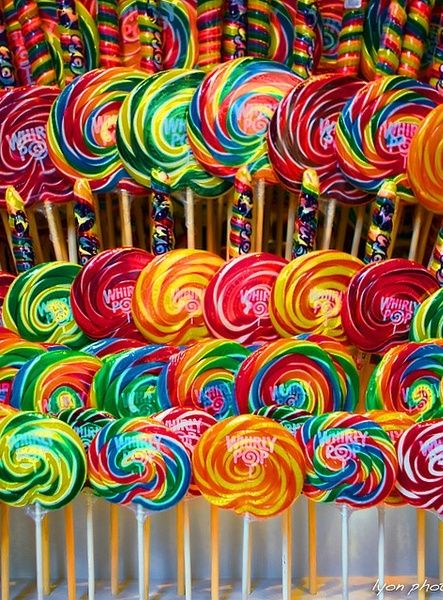 The most amazing Lollipops in a child's eyes!!  We only got these as a souvenier at Storytown or on vacation! Tarte Fine, Rainbow Bright, Taste The Rainbow, Colorful Candy, Chocolate Factory, Candy Store, Live Colorfully, Candy Shop, Sweet Candy