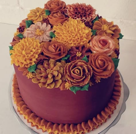 November Birthday Cakes For Women, Fall Flowers Cake, Autumn Cake Design, Fall Flower Cake, Fall Themed Birthday Cake, Autumn Cake Ideas Birthday, Decorating Cheesecake, 60th Bday Party Ideas, Autumn Cake Ideas