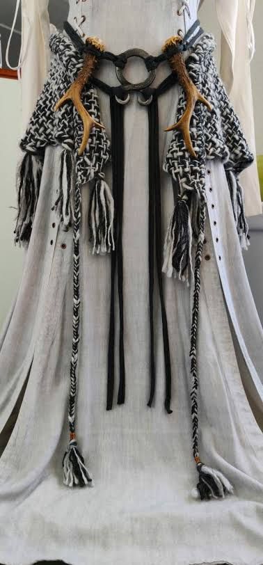 Viking Dress Wedding, Pagan Wedding Shawl, Viking Bridal Veil, Unisex Dress Clothing, Viking Boots Woman, Viking Formal Wear, Black Viking Wedding, Summer Viking Clothing, Norse Pagan Clothing