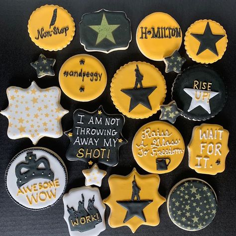 Hamilton on Instagram: “Anyone baking up some #Hamilton themed sweets while they're safe at home? Share your photos with us using #HamAtHome. 😍 (🍪: @elonphimu)” Hamilton Party Ideas, Hamilton Themed Party, Hamilton Themed Birthday Party, Hamilton Birthday Party Ideas, Broadway Sweet 16, Alexander Hamilton Birthday, Hamilton Birthday, Hamilton Party, Broadway Theme