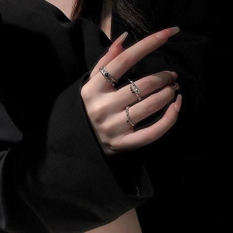 Goth Rings Aesthetic, Ring Aesthetic Vintage, Vintage Rings Wedding, Engagement Rings Aesthetic, Rings Aesthetic Gold, Rings Aesthetic Vintage, Rings Aesthetic Silver, Silver Rings Aesthetic, Grunge Rings