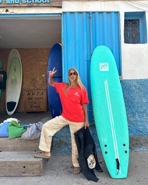 Surf Vibes Outfit, Surfer Fits, Surf Style Outfits, Surfer Outfits, Surfer Style Outfits, Rita Montezuma, Architecture Europe, Surf Style Clothes, City Nature