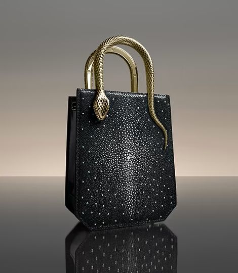 Fall Winter 2023 Handbags, 2023 Handbags, Bulgari Bag, Micro Bags, Fall Accessories, Bvlgari Bags, Accessories Collection, Shining Star, Winter 2023