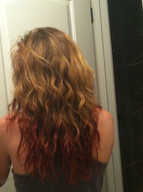 Blonde to red ombre hair (: curly. Blonde Hair With Red Ends, Red Ends On Blonde Hair, Blonde Roots Red Ends, Red Hair Ends, Colored Hair Ends, Blonde Hair Fade, Dyed Ends Of Hair, Blonde Hair With Red Tips, Red Hair Tips