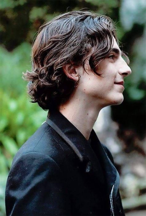 Timothee Chalamet profile Vicky Christina Barcelona, Timmy T, Shotting Photo, Boys Haircuts, Timothee Chalamet, Long Hair Styles Men, Beautiful Person, Boy Hairstyles, Men's Grooming