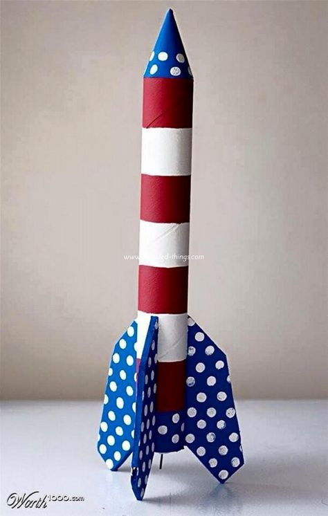 Rocket Craft, Space Crafts For Kids, Toilet Roll Craft, Recycled Crafts Kids, Toilet Paper Crafts, Toilet Paper Roll Crafts, Paper Roll Crafts, Upcycled Crafts, Toilet Paper Roll