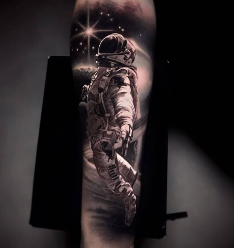 Space Arm Tattoo, Galaxy Tattoo Sleeve, Space Tattoo Sleeve, Cosmic Tattoo, Simple Forearm Tattoos, Astronaut Tattoo, Octopus Tattoo Design, Family Tattoo Designs, Universe Tattoo