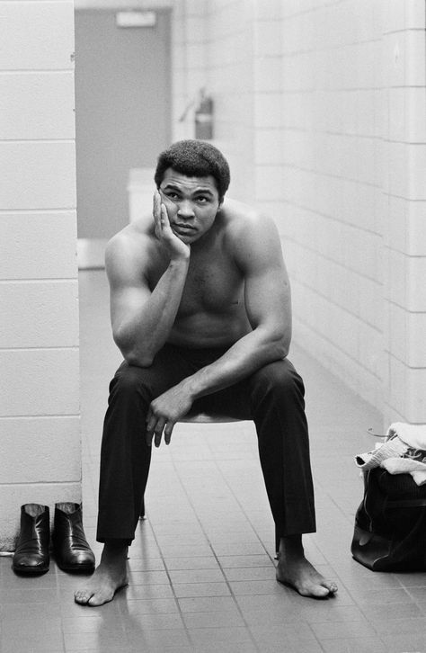 Louisville and Muhammad Ali: A Rare Look at a Hometown Champ - The New York Times Laila Ali, محمد علي, Mohamed Ali, Muhammed Ali, Mohammed Ali, Float Like A Butterfly, Ayat Quran, Sports Figures, San Antonio Spurs