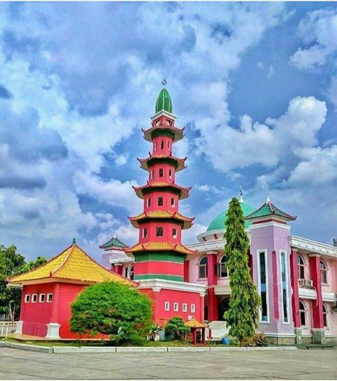 Al Islam Muhammad Cheng Hoo Sriwijaya Mosque, Palembang, South Sumatra, Indonesia. South Sumatra, Statue Of Liberty, Indonesia, House Styles