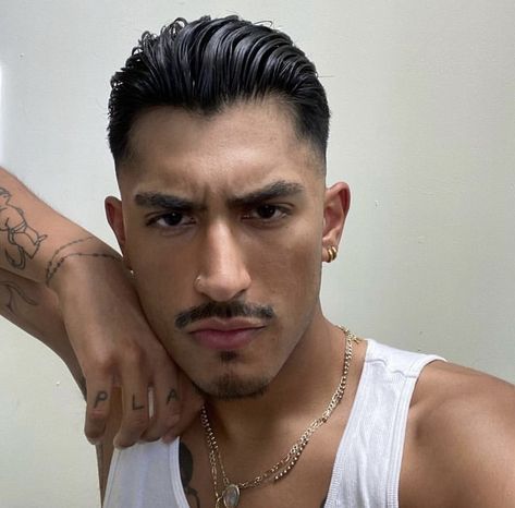 Chicano Hairstyles Men, Chicano Hairstyles, Mens Poses, Dyed Hair Men, Chicano Style, Getting A Perm, Men Hair Color, Hairstyles Men, Haircut And Color