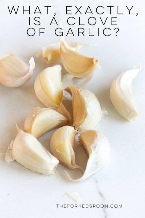 What is a Clove of Garlic? Garlic Health Benefits, Best Healthy Dinner Recipes, Garlic Benefits, Garlic Head, Garlic Bulb, Garlic Recipes, Bread Machine Recipes, Chopped Garlic, Fresh Garlic