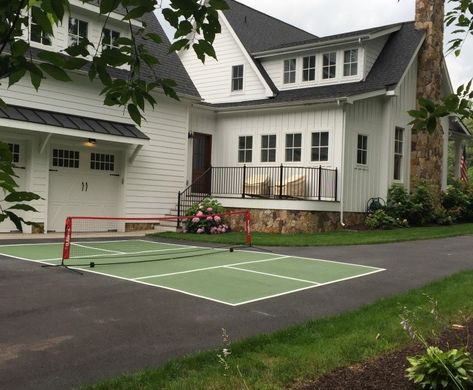 Home Pickle Ball Courts, Garage Pickleball Court, Building A Pickleball Court, Pickleball Home Court, How To Make A Pickleball Court, Pickle Ball Backyard, Backyard Pickle Ball Court, Outdoor Pickleball Court, Pickleball Court Backyard Diy