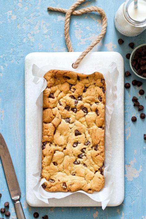 Small Batch Chocolate Chip Cookie Bars in a Loaf Pan - Homemade In The Kitchen Small Batch Bar Cookies, Small Batch Baked Goods, Small Batch Blondies, Mr Food Recipes On Tv, Small Batch Deserts, Small Batch Recipes Dinner, Small Batch Cookie Recipes, Small Batch Dinner, Small Batch Desserts