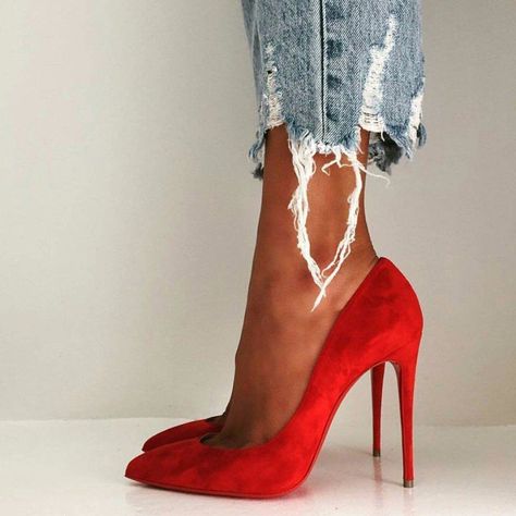 Elle Ferguson, Outfits New York, High Fashion Trends, High Heels Classy, Prom Heels, Red High Heels, Heels Classy, Red Pumps, Latest Shoe Trends