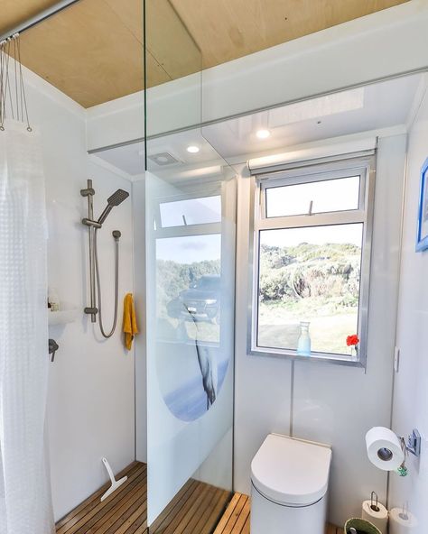 Shipping Container Bathroom, Shipping Crates, Live Big, Shipping Container Home, Shipping Container House, Spa Bath, Container Home, Bath Spa, Bath House