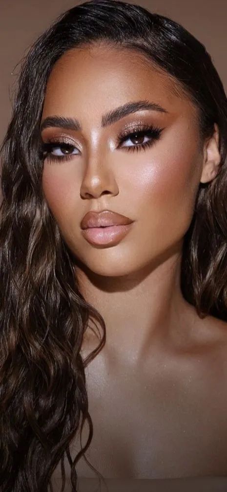 Bronze Makeup For Brown Eyes, Bronze Shimmer Eye Makeup, Bronze Bride Makeup, Glory Bronze Makeup, Bronze Halo Eye Makeup, Golden Bronze Makeup Look, Smokey But Natural Makeup, Smokey Bronze Makeup, Wedding Makeup Caramel Skin