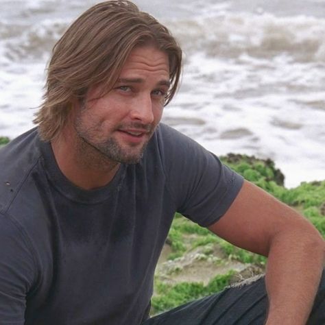 Josh Holloway Lost, James Sawyer Ford, Sawyer Lost, James Ford, Josh Holloway, Lost Tv Show, Medium Long Hair, Actrices Hollywood, Boys Haircuts