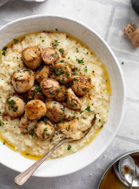 Scallop Risotto - Champagne Risotto with Brown Butter Scallops Scallop Risotto Recipes, Champagne Risotto, Brown Butter Scallops, Scallop Risotto, Butter Scallops, Baked Scallops, Lent Recipes, Shrimp And Grits, Scallop Recipes