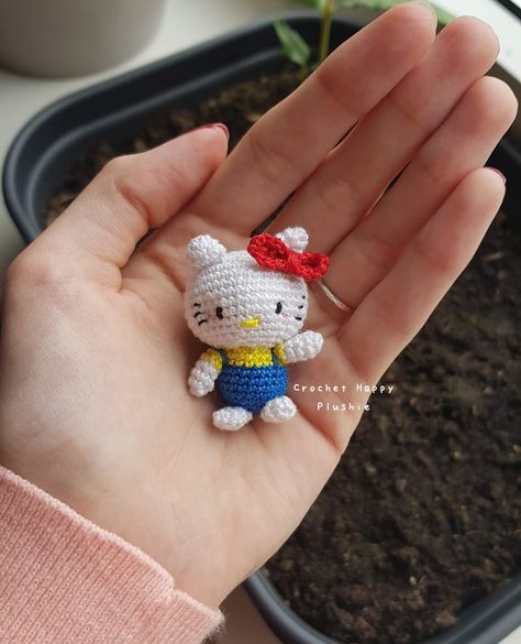 Crochet Hello Kitty Keychain, Hello Kitty Crochet Keychain, Hello Kitty Amigurumi, Crochet Hello Kitty, Kitty Amigurumi, Crochet Characters, Hello Kitty Crochet, Hello Kitty Bow, Hello Kitty Keychain