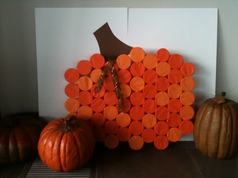 Pumpkin Punch It! Great alternative to piñata. Plastic dollar store cups stuffed with goodies and covered with orange tissue paper. Mount to foam board with hot glue gun. Make stem with construction paper and ribbon. Pumpkin Punch, Halloween Pinata, Orange Tissue Paper, Mystery Party, Room Mom, Punch Board, Paper Punch, Construction Paper, Hot Glue Gun