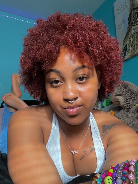 Dye 4c Hair, Type 4 Dyed Hair, Dyed Afros 4c, Split Dye 4c Hair, Dyed Afro Hair 4c Pink, Hair Dyes, Type 4 Hair, Dye Ideas, Dyed Natural Hair