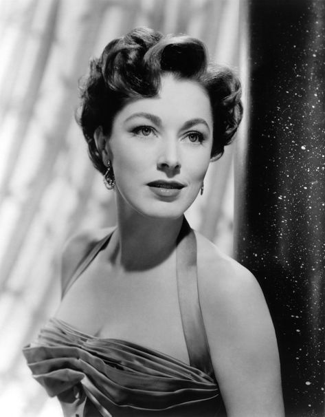 Screen Goddess — Happy 91st birthday Eleanor Parker Eleanor Parker, Best Actress Oscar, Julie London, George Hurrell, Dorothy Dandridge, Rubber Raincoats, Vintage Stars, Retro Beauty, Jean Harlow