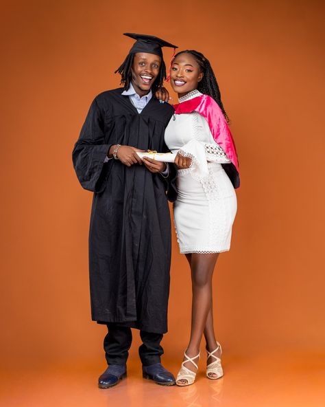 Indoor graduation shoot ideas. Also couples brown background. Graduation poses. Portrait photos Graduation Couple Photoshoot, Graduation Shoot Ideas, Graduation Photoshoot Ideas, Nursing Graduation Pictures, Graduation Shoot, Grad Photoshoot, Graduation Photoshoot, Nursing Graduation, Brown Background