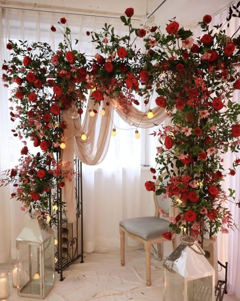 Red Wedding Arch, April Wedding Colors, Dark Red Bridesmaid Dresses, White Quince, Wedding Arch Ideas, Red Wedding Decorations, Pink Quince, Red And White Weddings, Red Wedding Theme