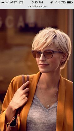 Longer Pixie Haircut, Long Pixie Hairstyles, Easy Hairstyles For School, French Twist Hair, Cool Short Hairstyles, Long Pixie, Best Pixie Cuts, Penteado Cabelo Curto, Short Hair Haircuts