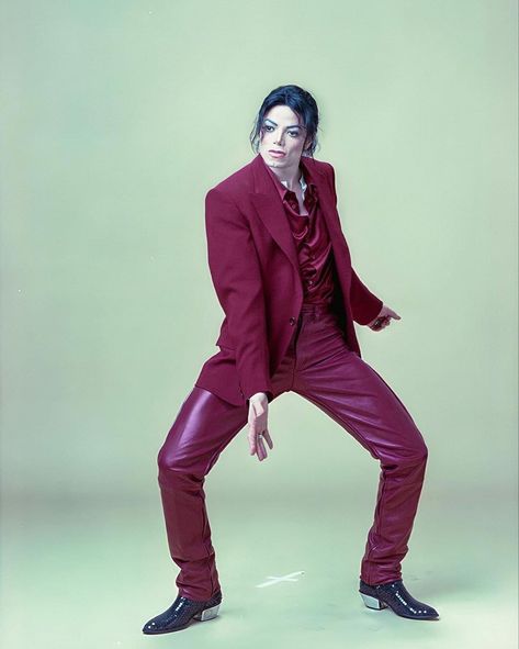 Michael Jackson Dance, Blood On The Dance Floor, Michael Jackson Bad Era, Hee Man, Gary Indiana, Photos Of Michael Jackson, Michael Jackson Bad, King Of Pop, King Of Music