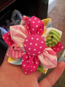 Our Little Life...: Fabric Flower Tutorial Fabric Bows For Presents, Flower Pincushion Patterns Free, Fabric Salvage Projects Ideas, Easy Fabric Flowers, Tovad Ull, Fabric Flower Pins, Making Fabric Flowers, Fleurs Diy, Fabric Flower Tutorial