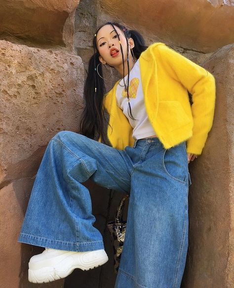 💛💛💛 Buffalo London, Urban Looks, Vintage Grunge, Todays Outfit, Urban Wear, Cropped Jacket, Aesthetic Vintage, Fashion Killa, Crop Jacket