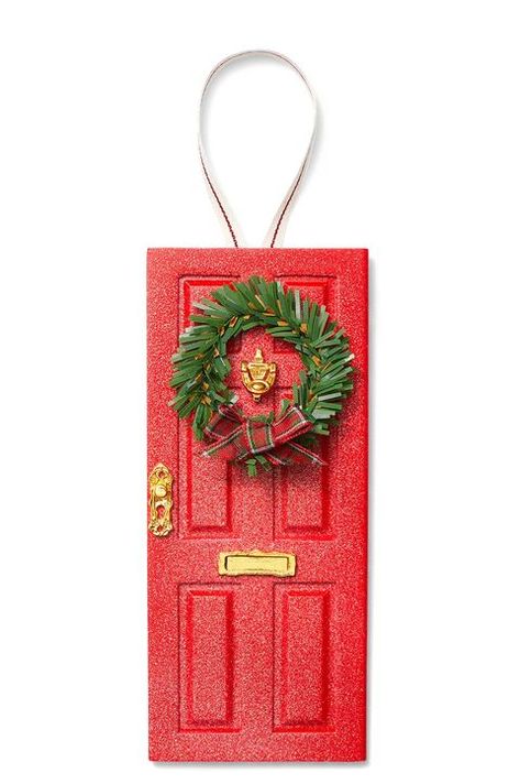 Christmas Wall Decor Diy, Crafts Gift Ideas, Diy Christmas Wall, Door Ornament, Elf Door, Diy Ornament, Diy Christmas Ornament, Ribbon Candy, Christmas In Heaven