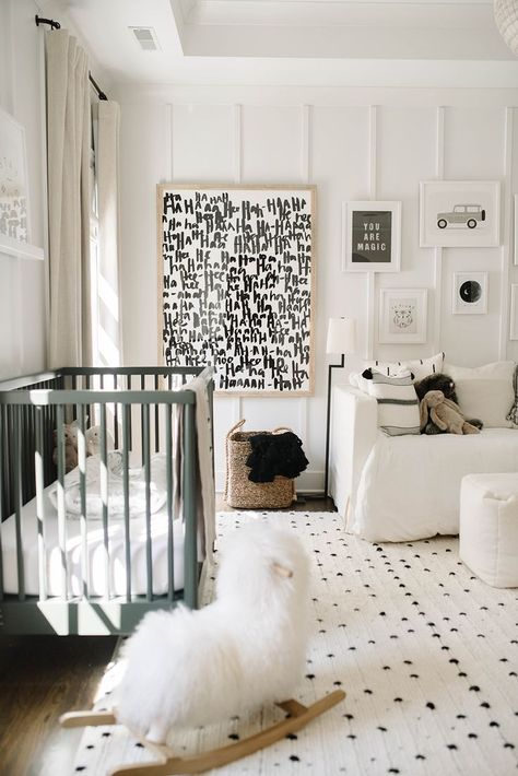 Gender Neutral Nursery Design, Nursery Design Neutral, Black White Nursery, Baby Nursery Inspiration, Baby Room Neutral, Nursery Room Design, Baby Boy Room Nursery, Baby Room Inspiration, Nursery Room Inspiration